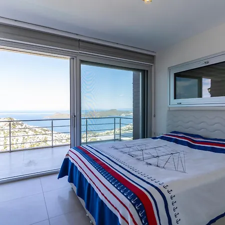 Villa Charming With Sea View In Bodrum