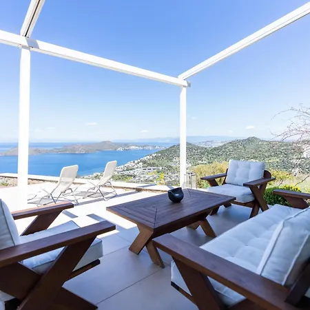 Charming With Sea View In Bodrum