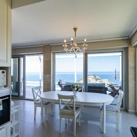 Charming With Sea View In فيلة