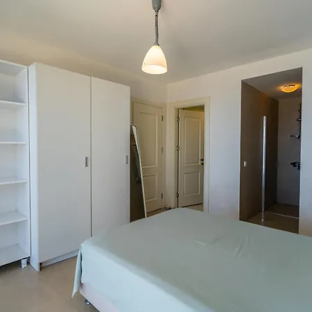 فيلة Charming With Sea View In